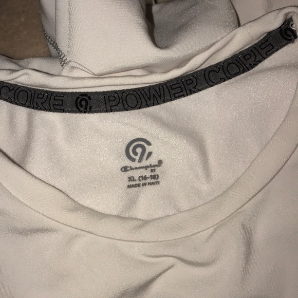 Champion XL (16-18) white long sleeved tee - Picture 5 of 5